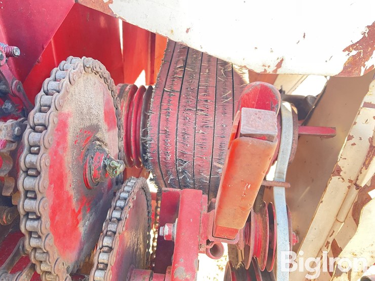 international-1150-image-11