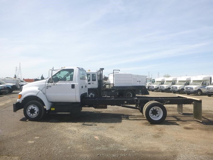 2012-ford-f650-image-5