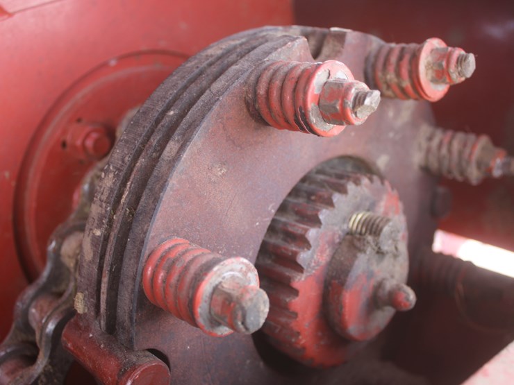 hesston-4910-image-83