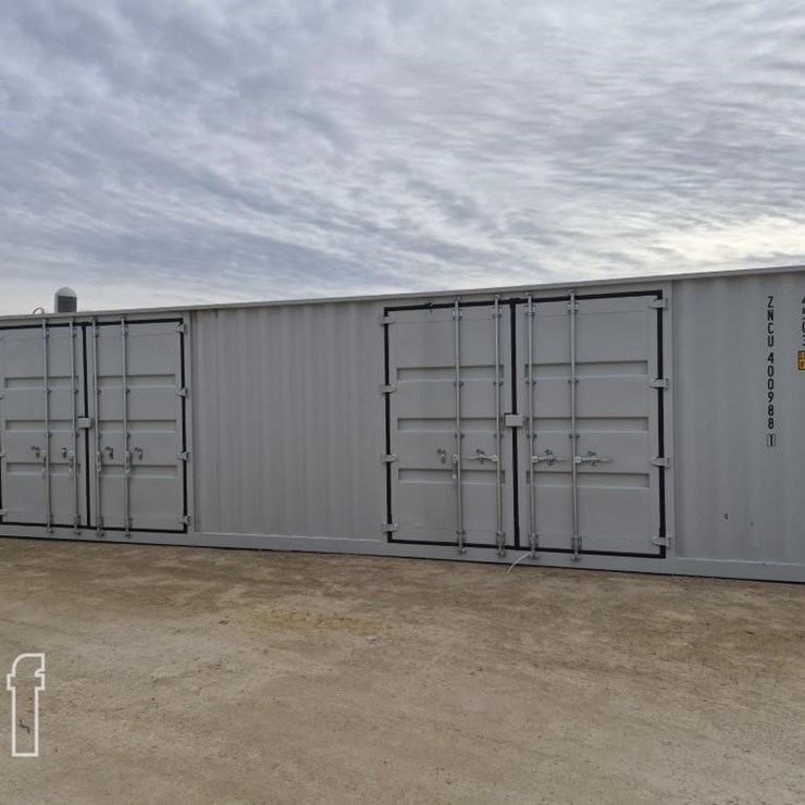 40 FOOT SHIPPING CONTAINER