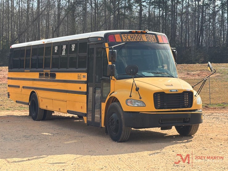 2008-thomas-saf-t-liner-c2-image-1