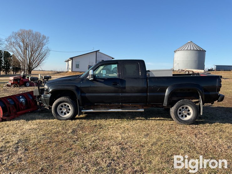 2000-chevrolet-k2500-image-8