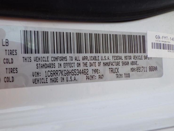 2017-dodge-1500-image-17