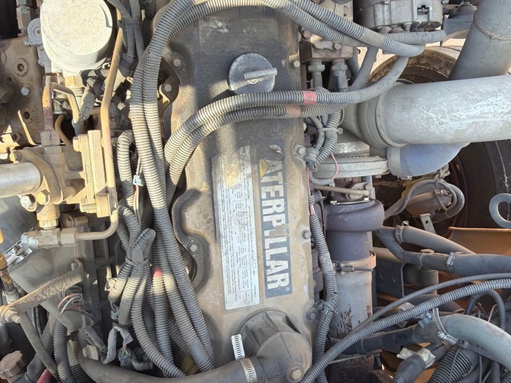 2002-caterpillar-3126-image-11