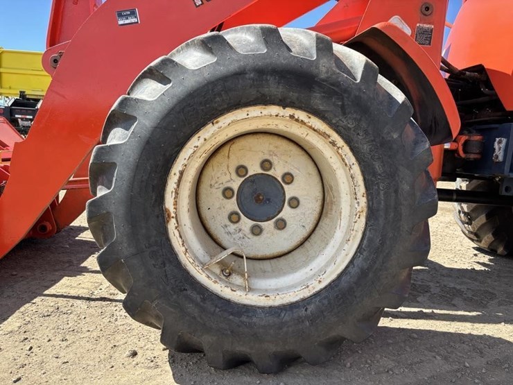 1999-kubota-r520-image-21