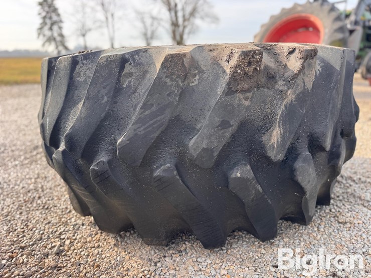 john-deere-8-image-16