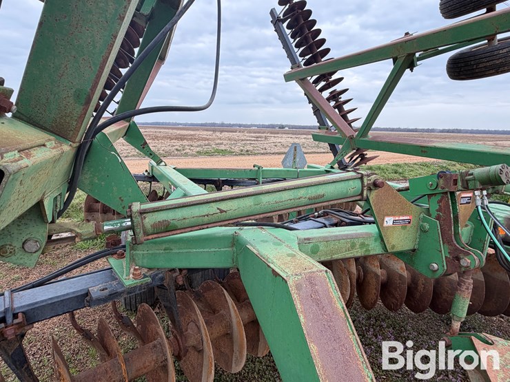 john-deere-630-image-12