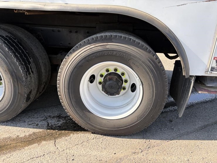 2012-international-workstar-7400-image-5