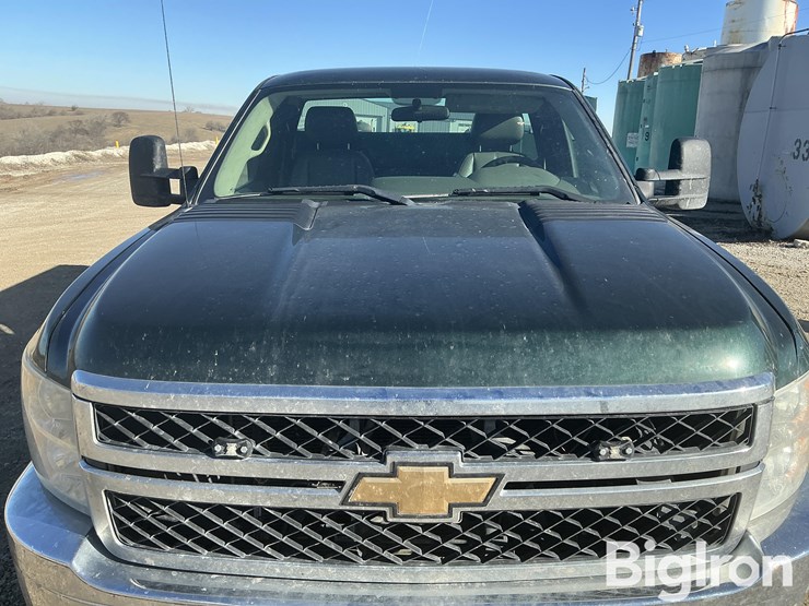 2011-chevrolet-k2500-image-12