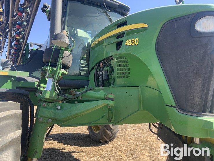 2013-john-deere-4830-image-10