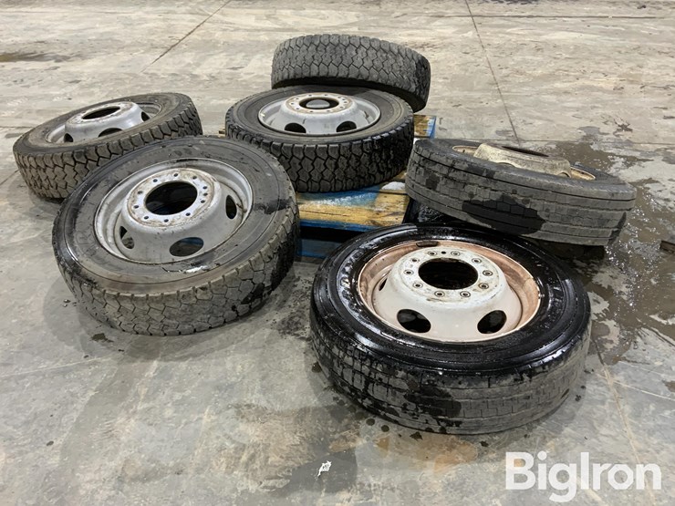 massey-ferguson-730-image-2