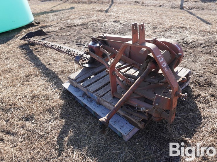 case-ih-1300-image-1