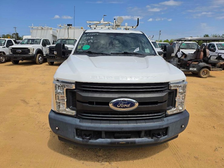 2018-ford-f250-xl-image-5