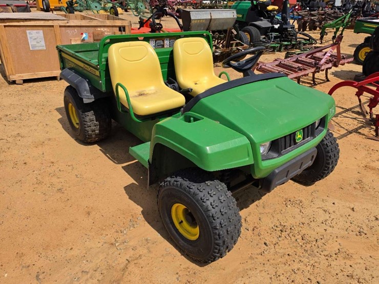 john-deere-gator-image-4