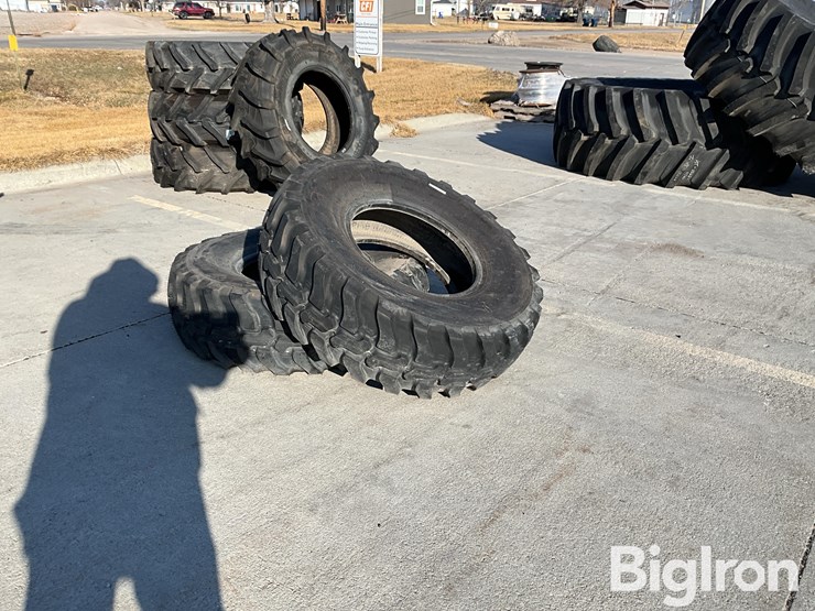 dunlop-365/80r20-sp-t9-tires-image-3