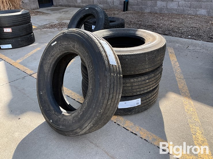 recapped-295/75r22.5-truck-tires-image-1