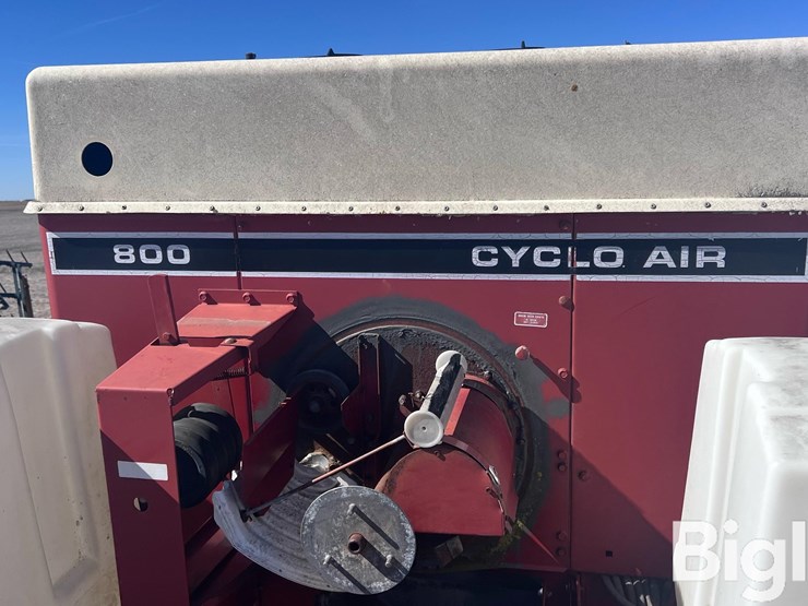 international-800-image-19