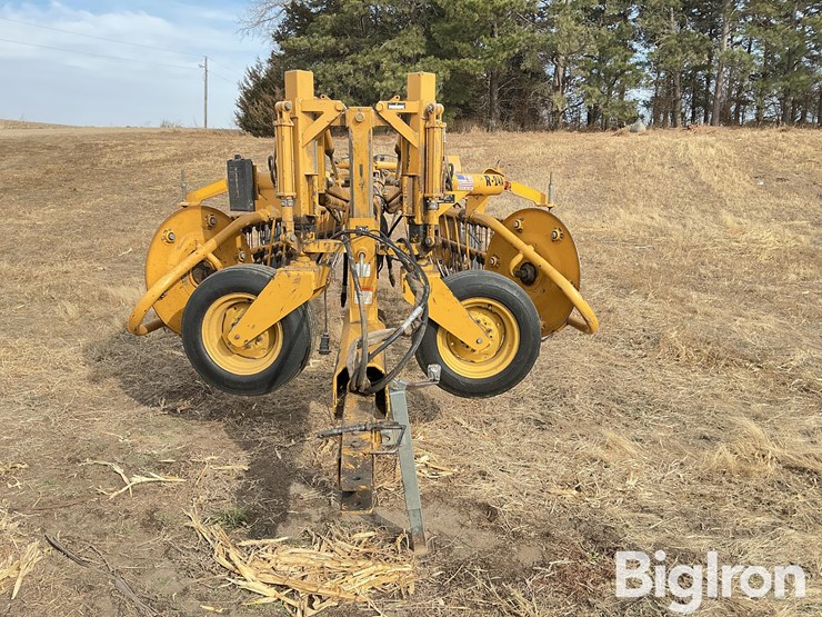 2001-vermeer-r24a-image-2