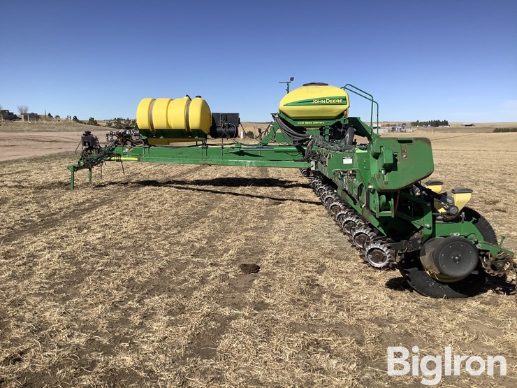 2010-john-deere-1770nt-ccs-image-8