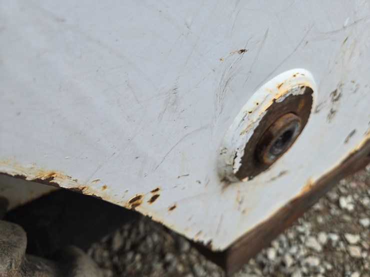 2017-bobcat-s570-image-31