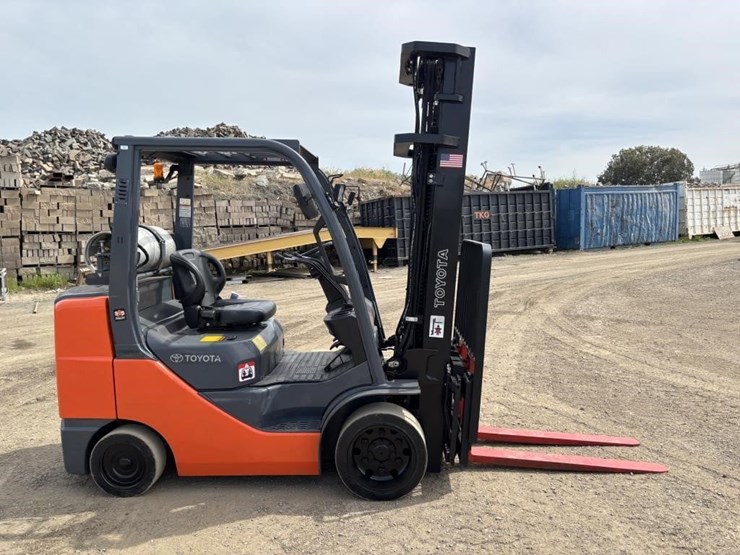 2013-toyota-8fgcu32-image-7