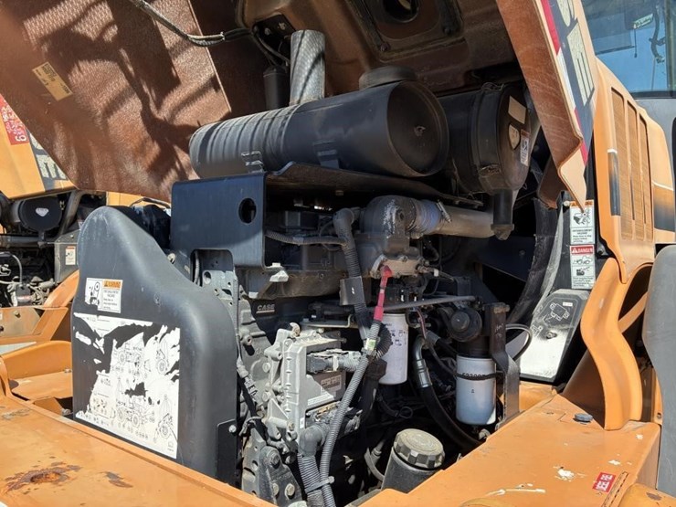 2009-case-721e-image-28