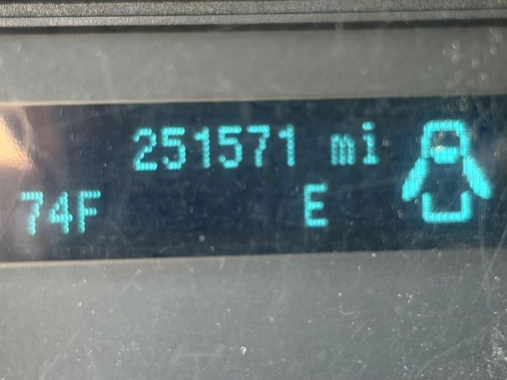 2015-ford-f550-sd-image-14