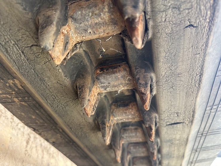 2019-caterpillar-239d-image-59