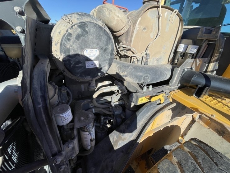 2021-volvo-l220h-image-50