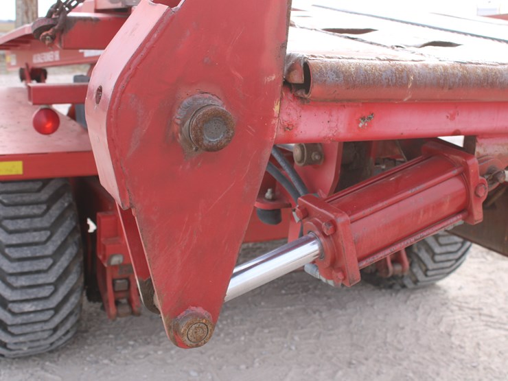 #1064-•-2009-morris-mfg-pro-ag-auto-align-bale-runner-16k-image-63