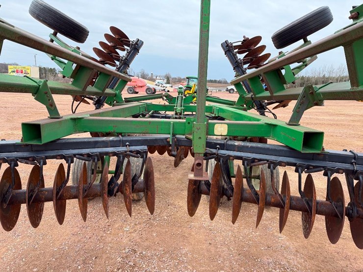 john-deere-630-image-36