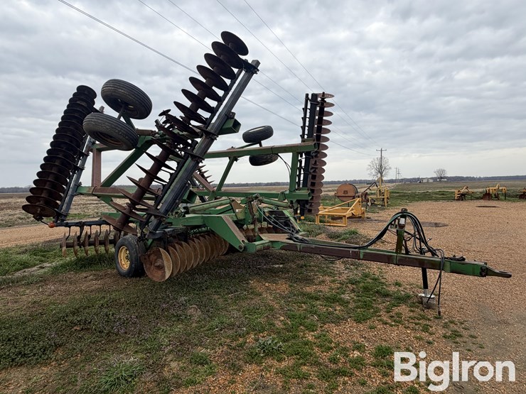 john-deere-630-image-3