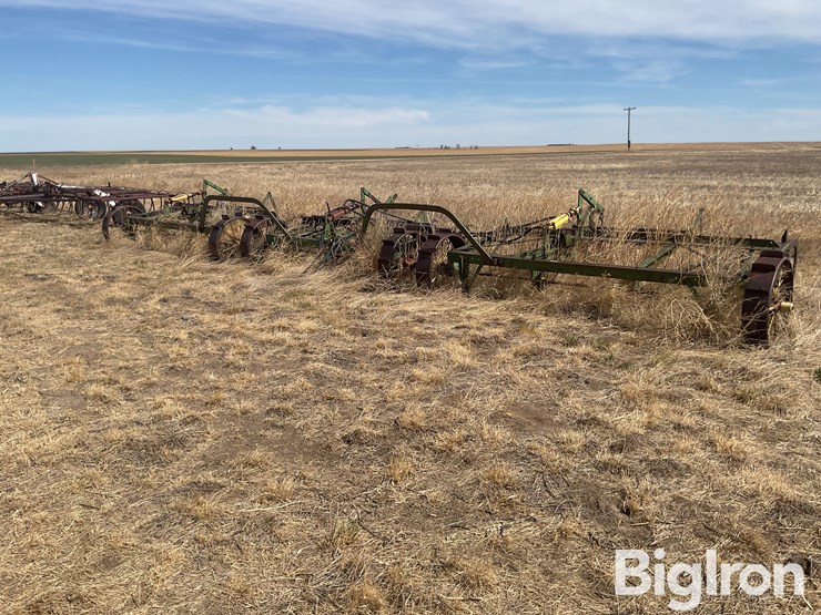 john-deere-30-image-1