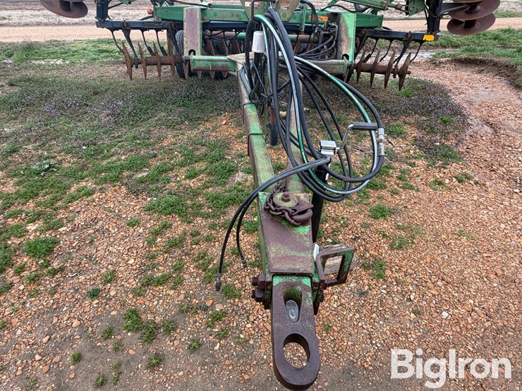 john-deere-630-image-9