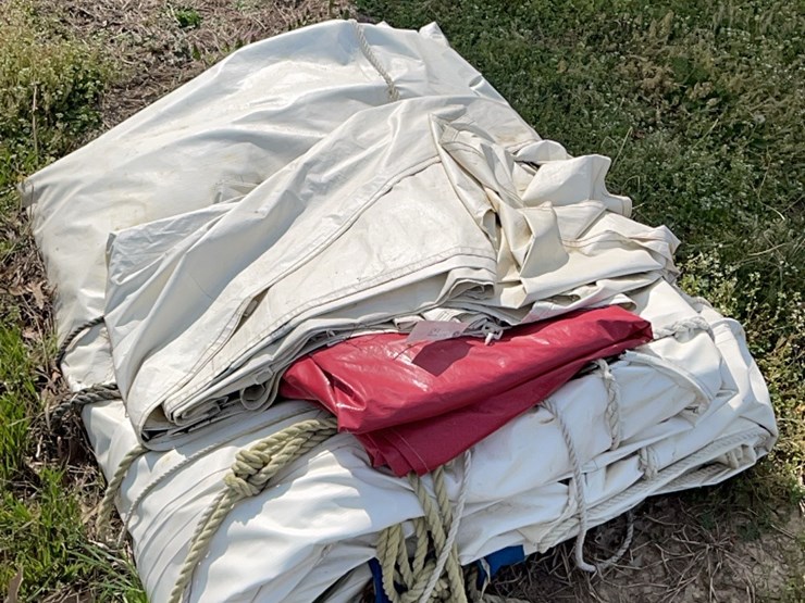 20x40-event-tent-with-poles-image-1