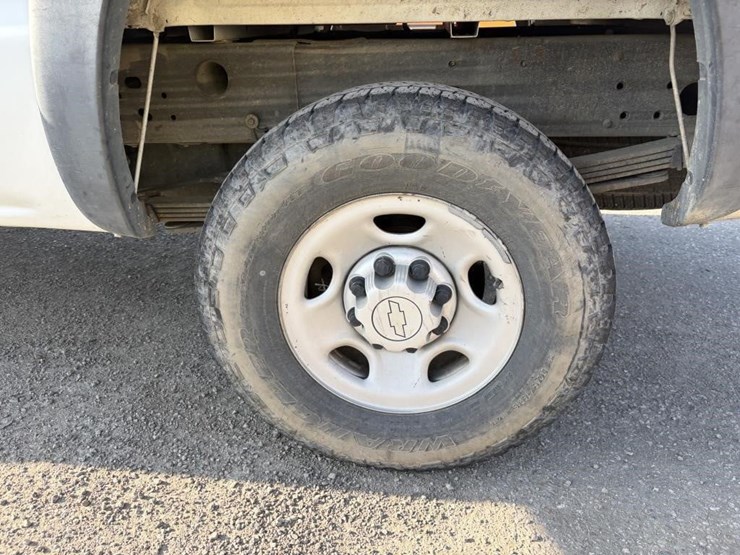 2005-chevrolet-2500-image-5