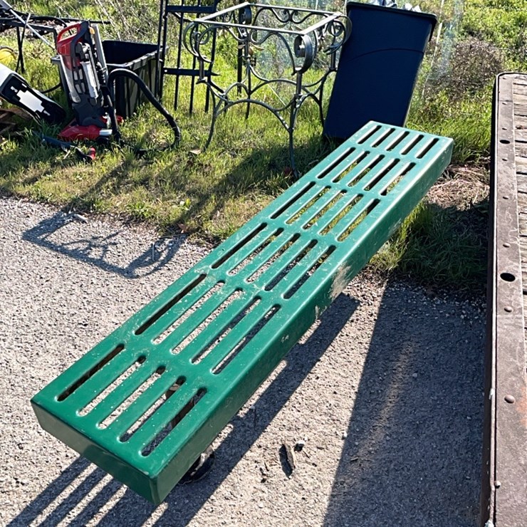 6’ metal park bench