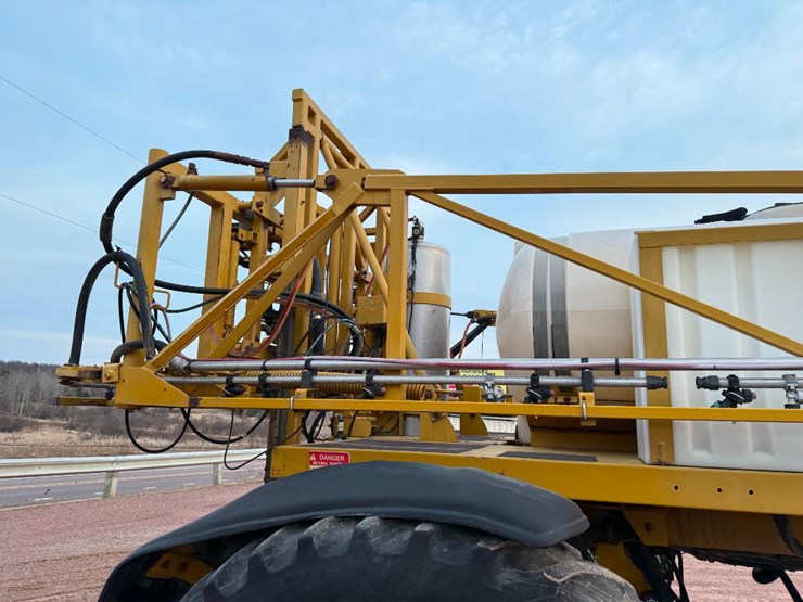 ag-chem-rogator-664-image-34