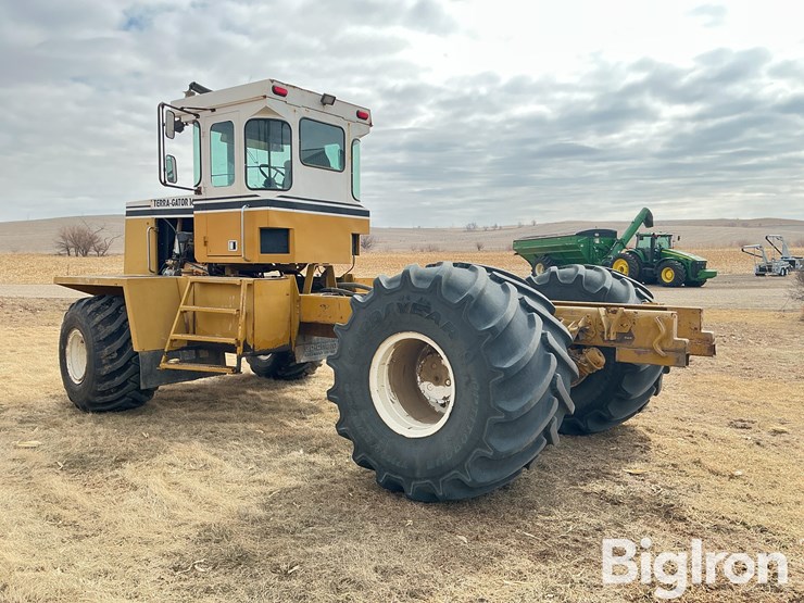 ag-chem-terra-gator-1664t-image-7