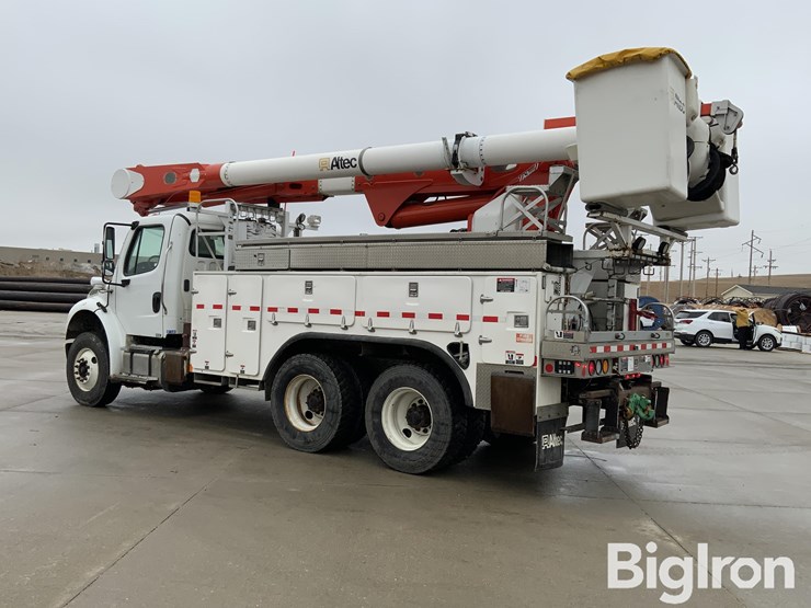 2014-freightliner-m2-106-image-15