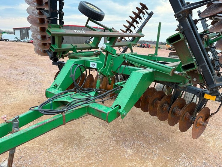 john-deere-630-image-15