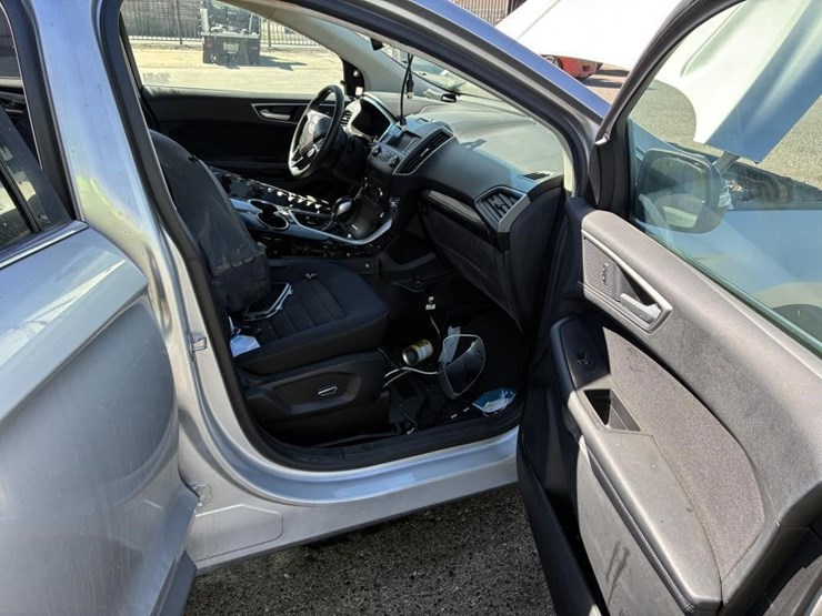 2018-ford-edge-sel-image-9