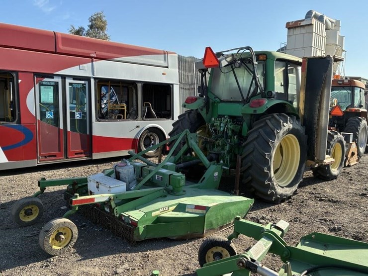 2004-john-deere-6420-image-3