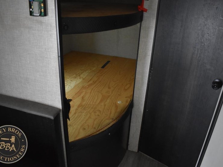 2022-jayco-jay-flight-264bh-42752-image-16