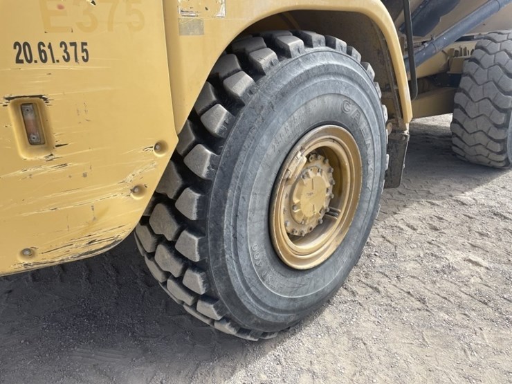 caterpillar-730-image-9