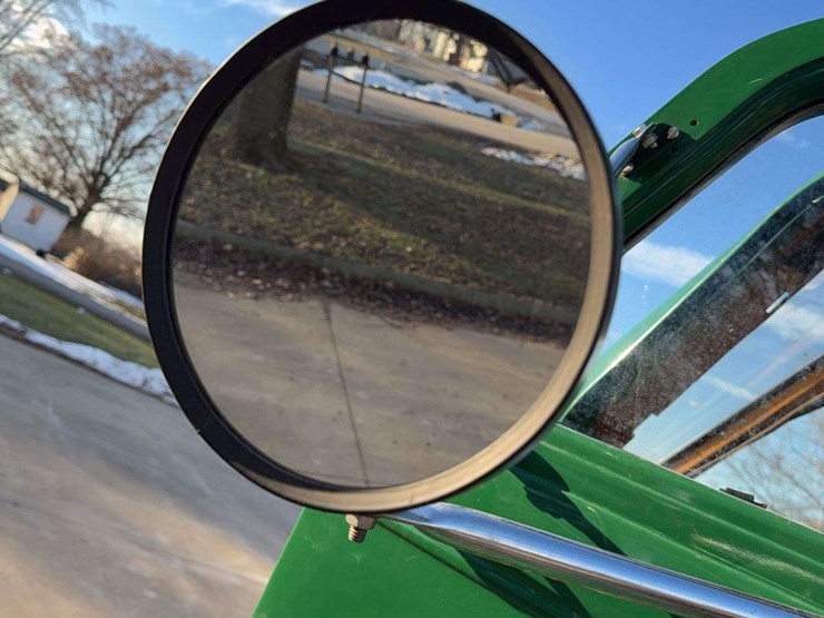 autocar-u70-truck-tractor-image-27