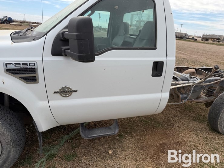 2009-ford-f250-image-13