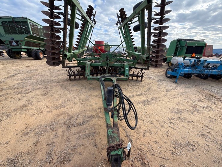 john-deere-637-image-11