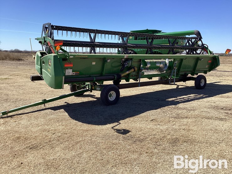 2022-john-deere-625f-image-7