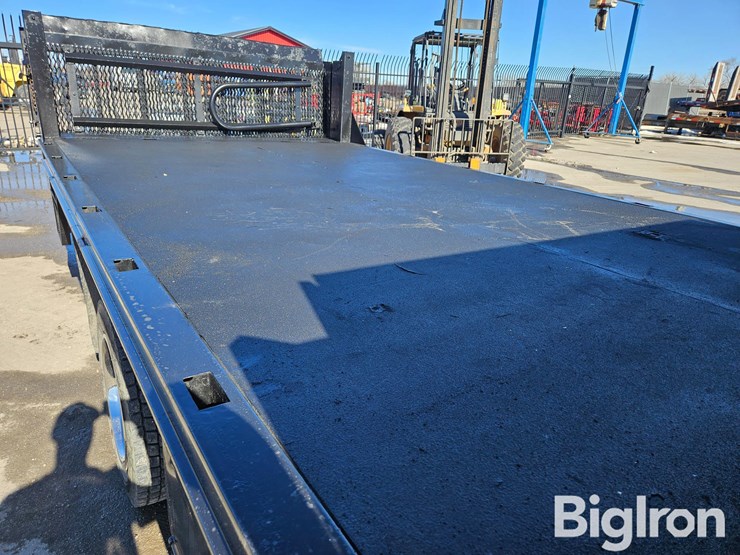 2015-ford-f550-image-11